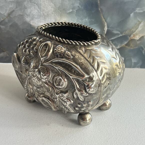 Open Salt Cellar Dish Repousse Floral Design 5.5"x6" - Picture 4 of 15